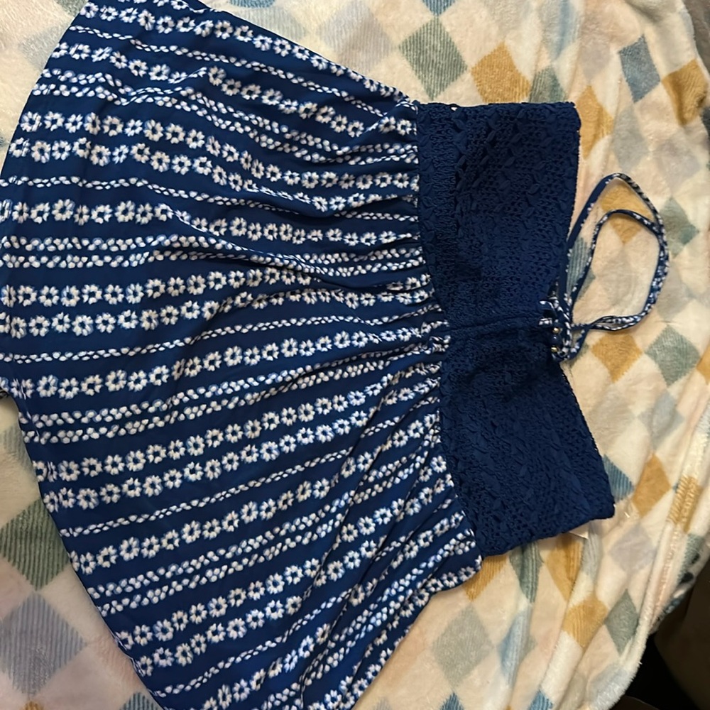 Women’s new tube top with string tie around neck